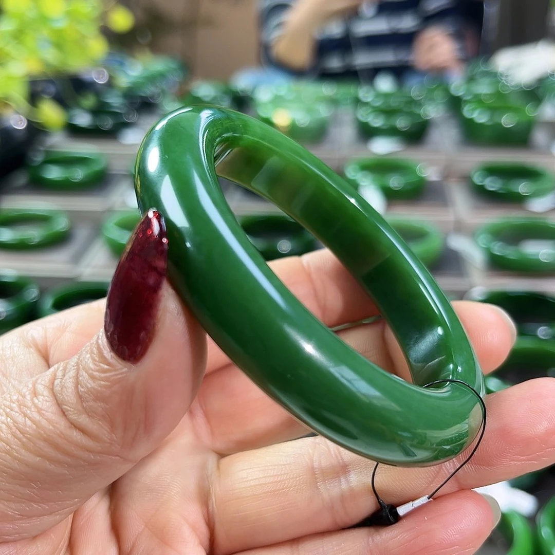 未镶嵌手镯和田玉（碧玉）