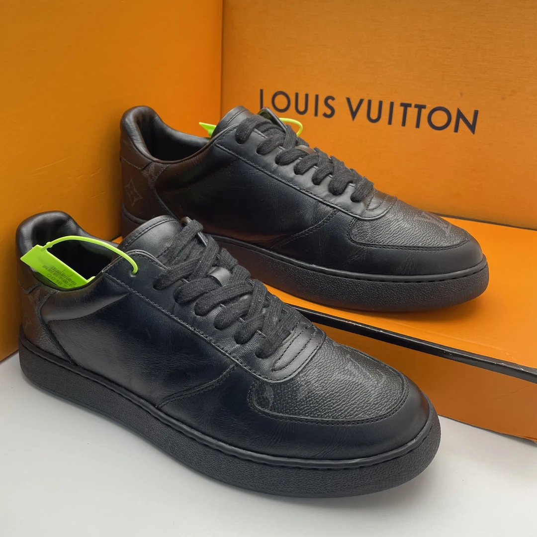 95新 LouisVuitton/路易威登 40欧码/经典黑色皮面拼接老花板鞋