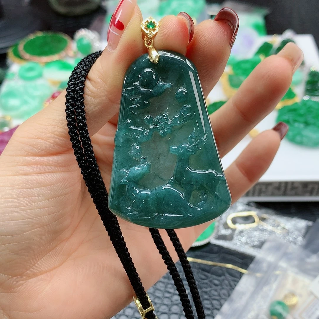 【闪购商品】翡翠吊坠(赠链)合金