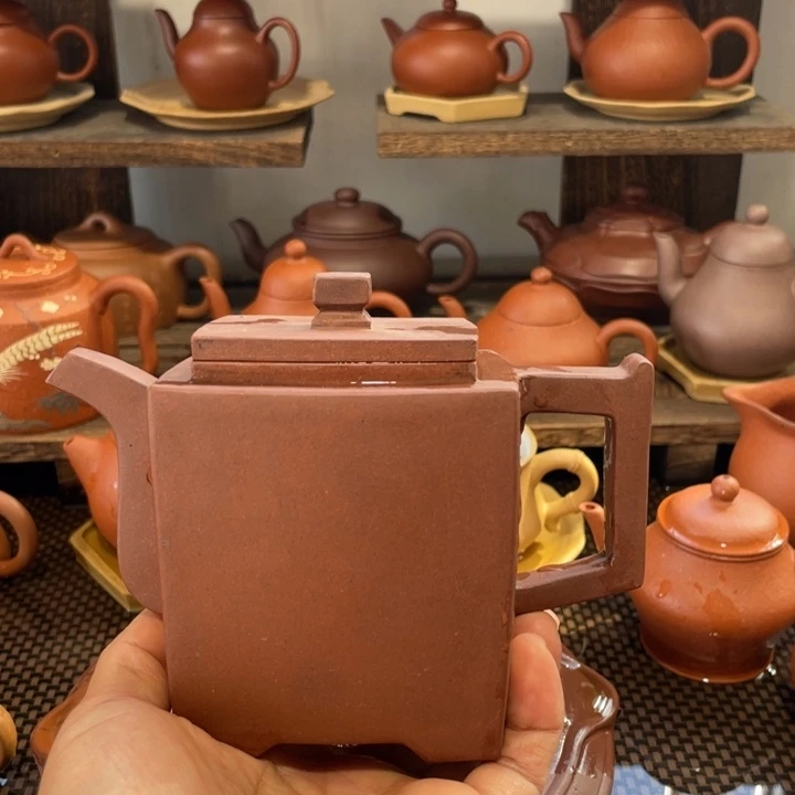 用***3紫砂茶壶这种天气出门