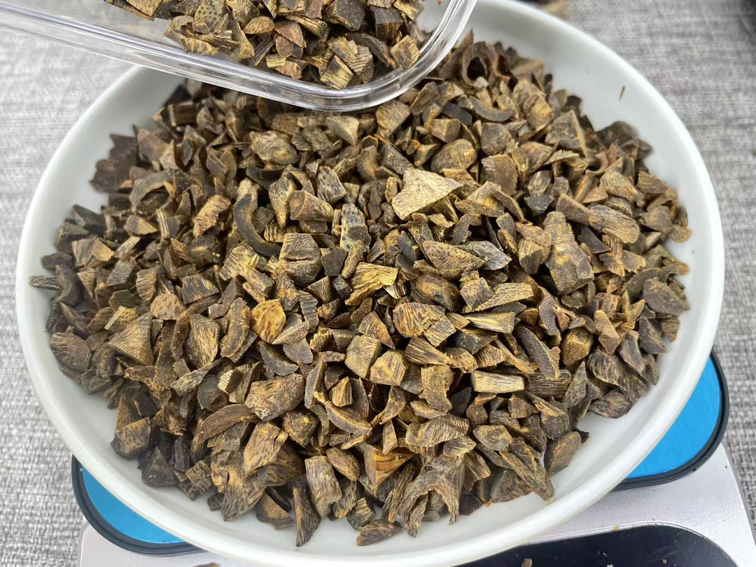 奇楠树丁高油碎料生闻出香有药香蜜香薄荷凉韵