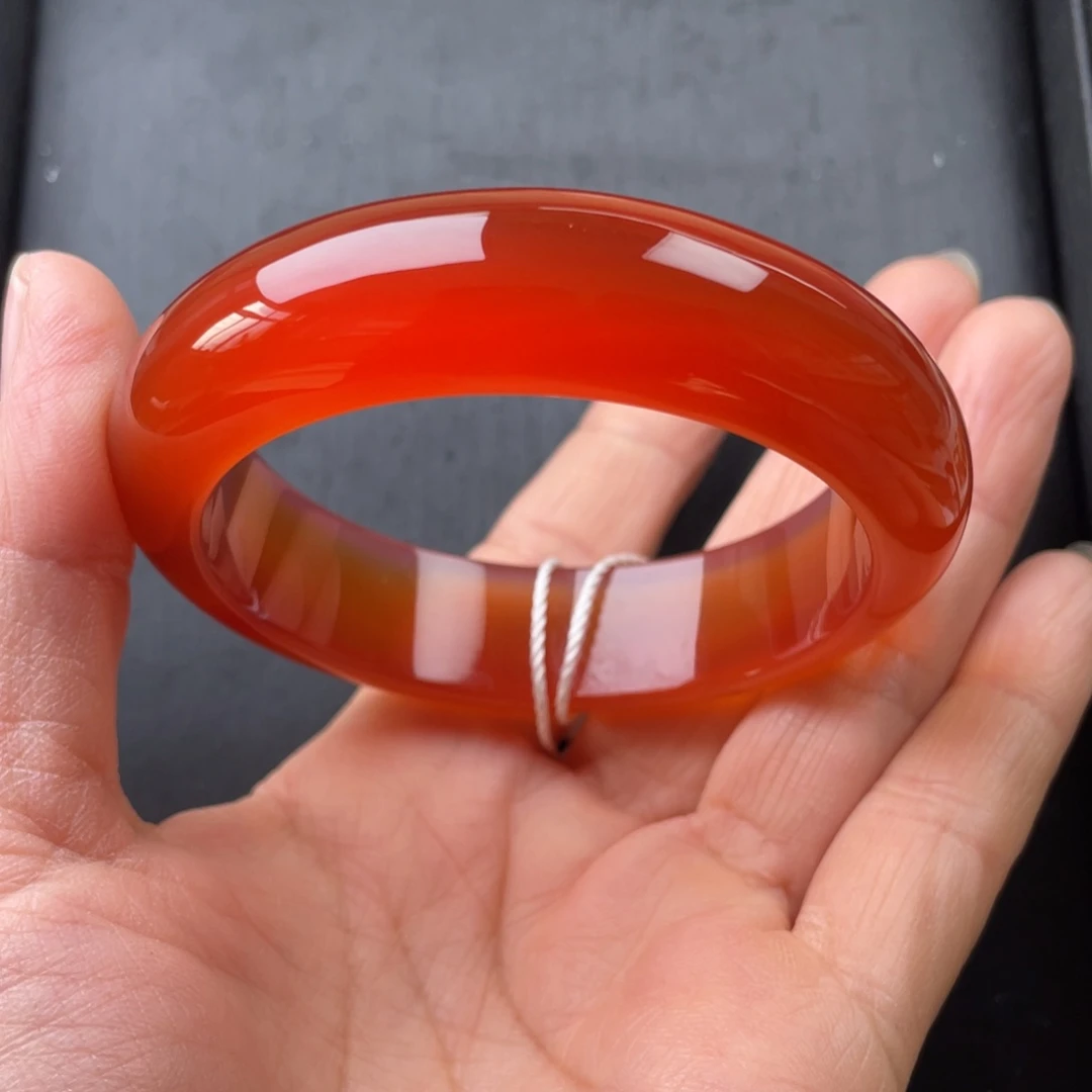 玛瑙/玉髓手镯未镶嵌小*天