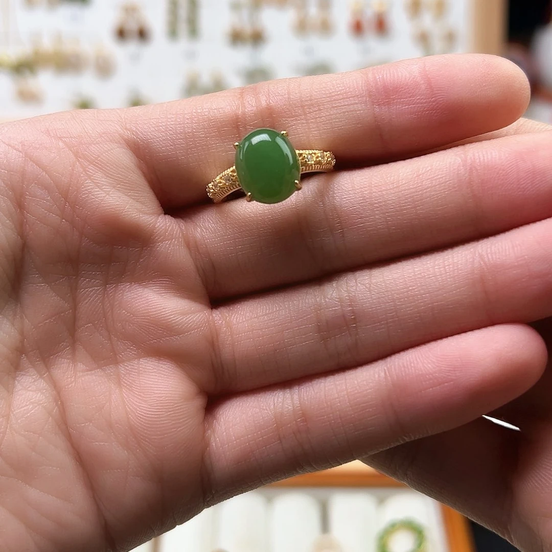 银S925镀金镶嵌和田玉耳饰小***?