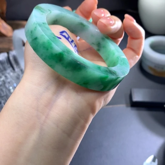 定制翡翠大漏未镶嵌