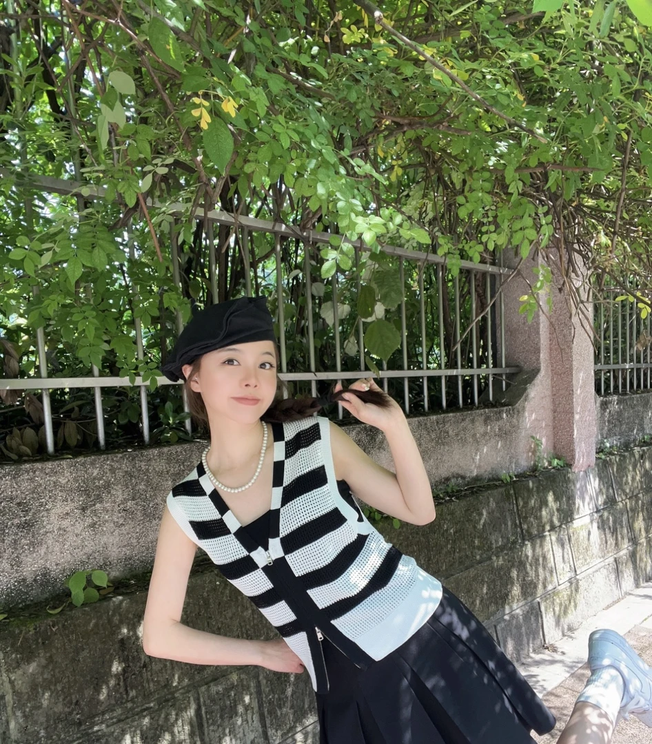 俪妍【LIVELY• YAN】25夏季新款针织背心70258