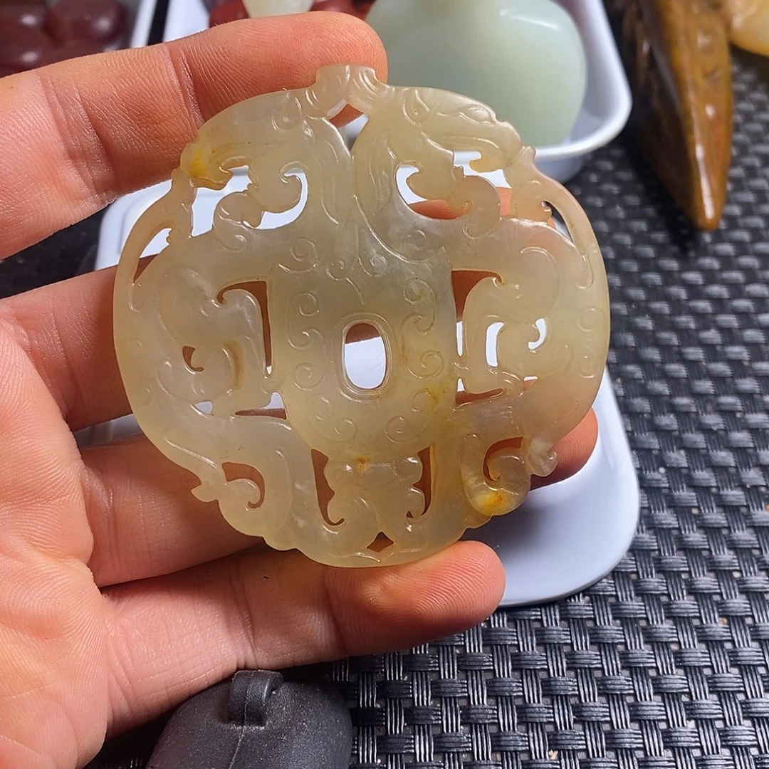 岫玉未镶嵌珠宝奇石