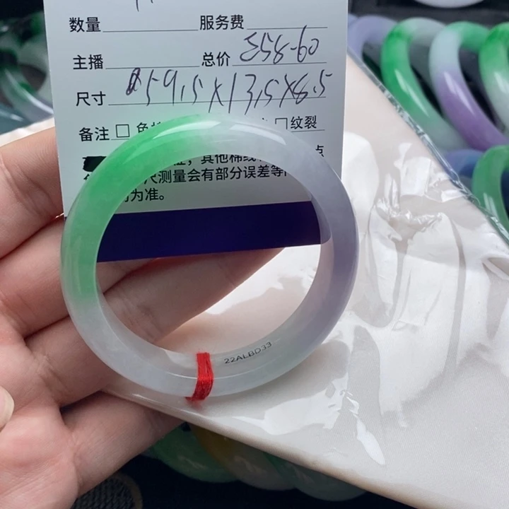 哈***喽仿水晶非金属高端手镯时尚百搭款式