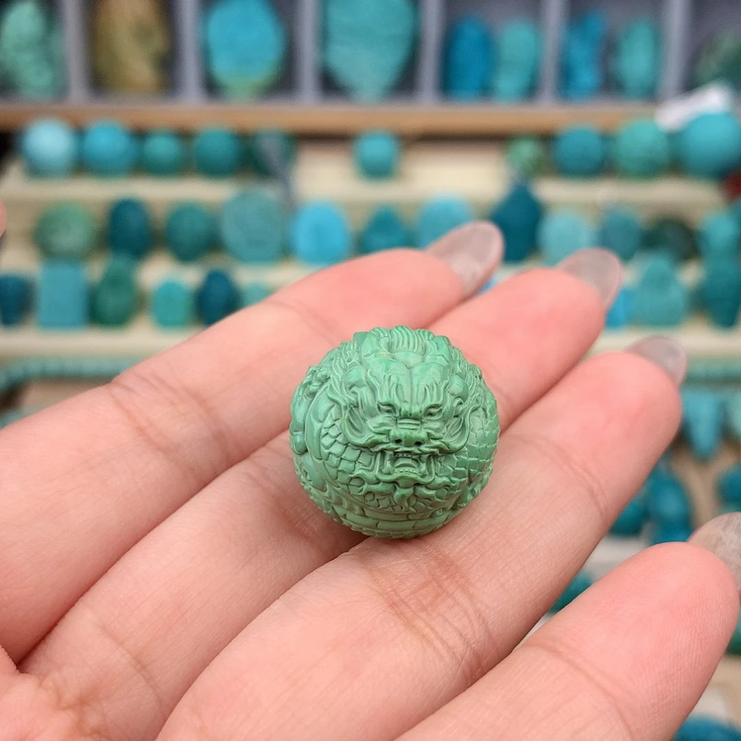 开***伴未镶嵌绿松石珠宝奇石