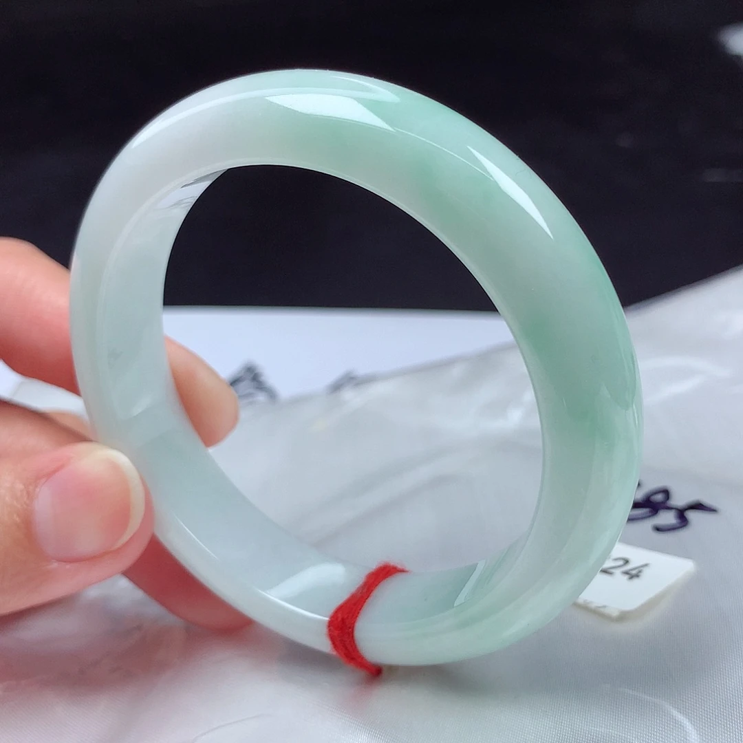 翡翠未镶嵌手镯57圈s385