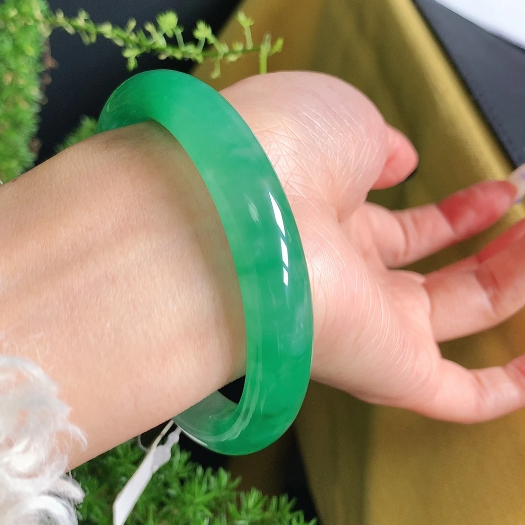 石英质玉未镶嵌手镯58