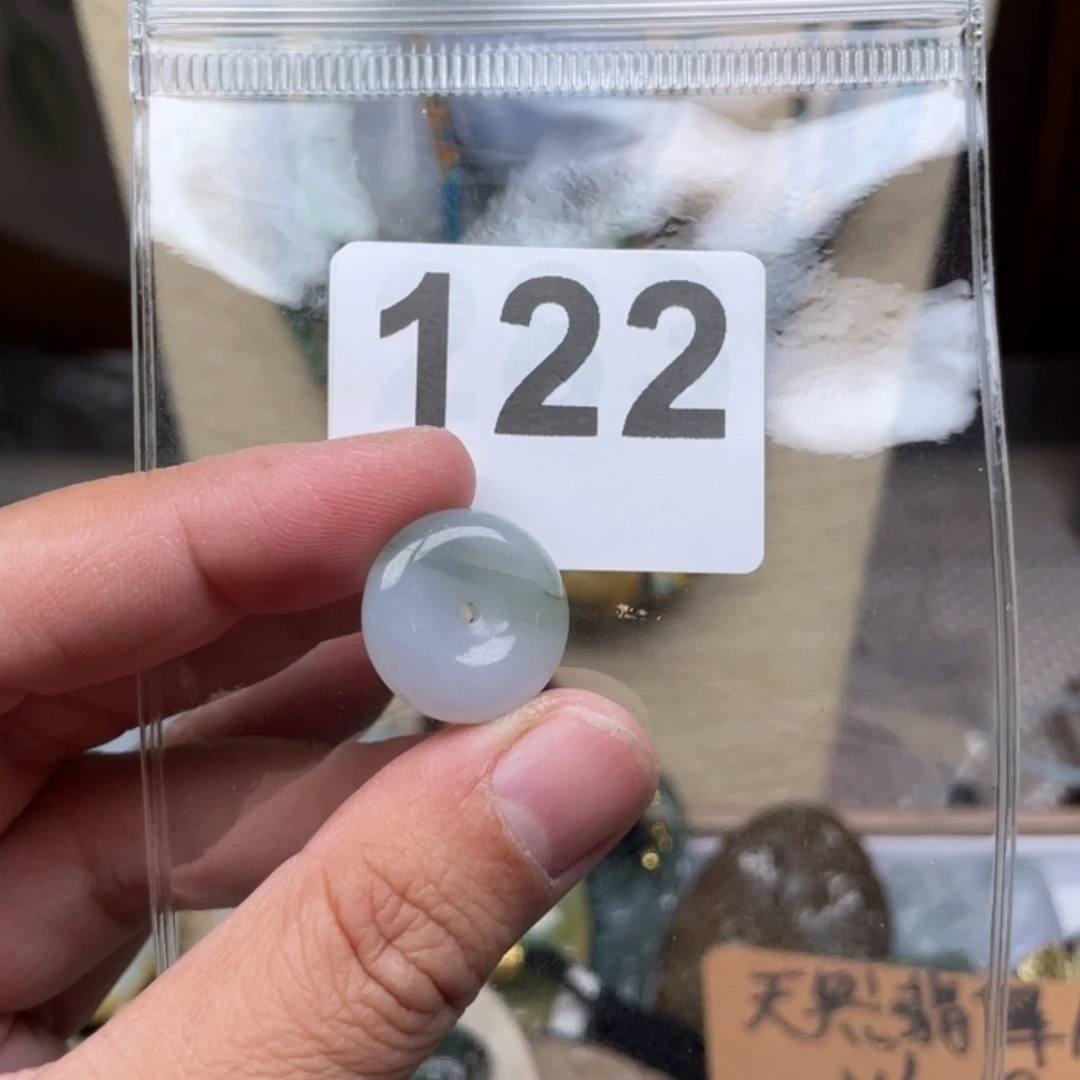 【闪购商品】翡翠颈饰未镶嵌一****八翡翠