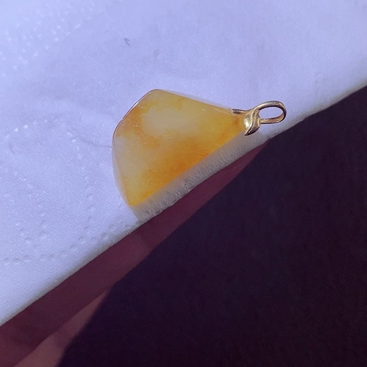 翡翠18K金镶嵌颈饰翡翠