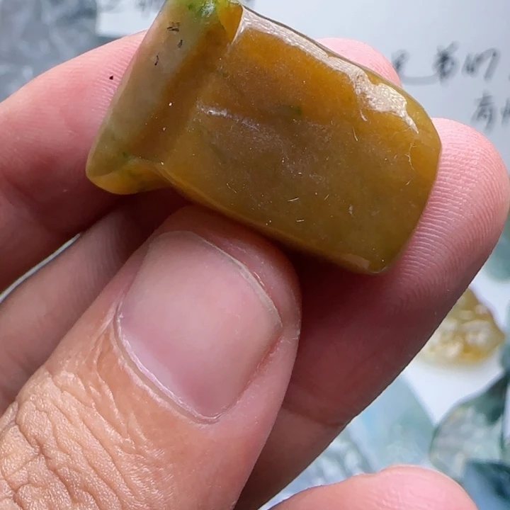 定制翡翠未镶嵌不包工