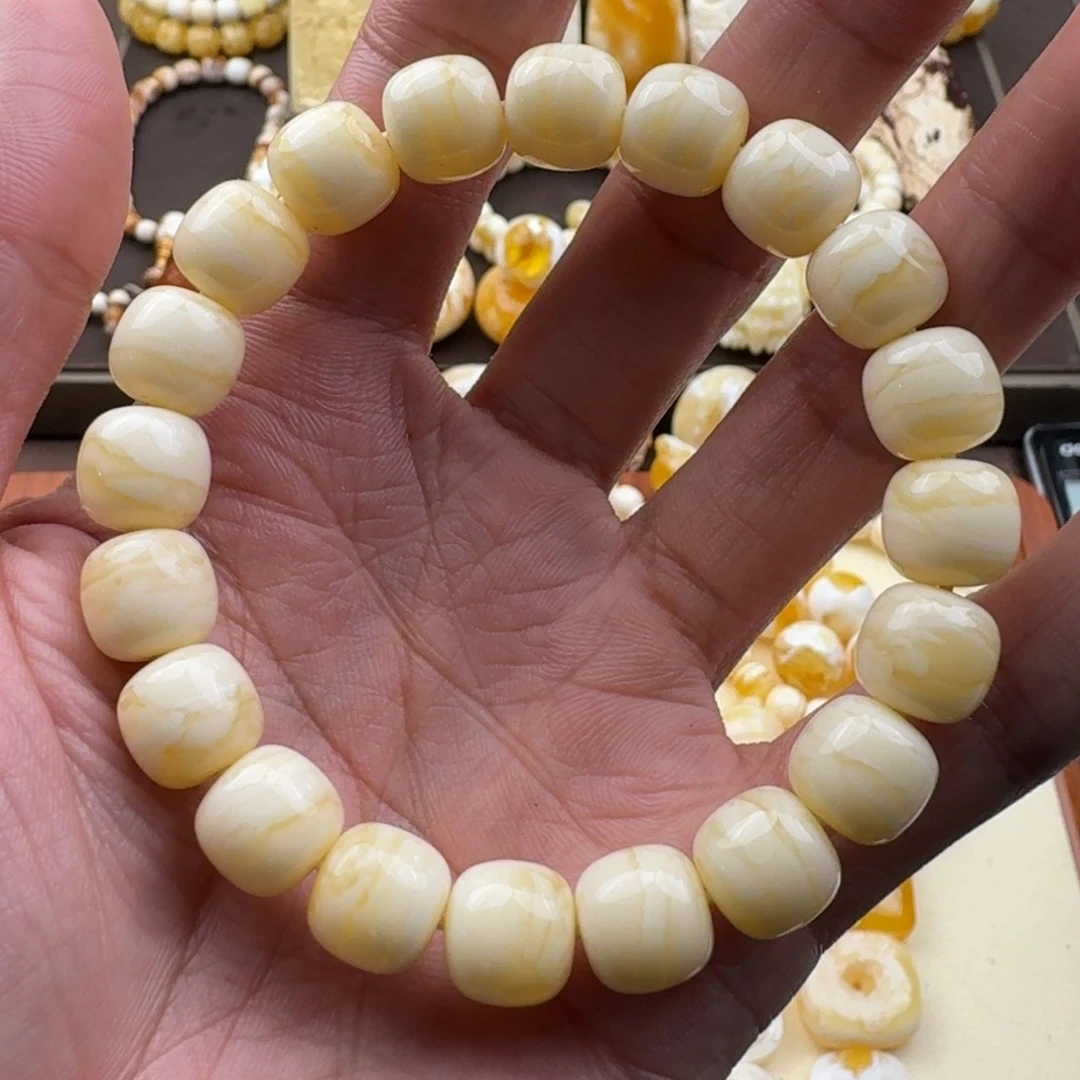 琥珀未镶嵌裸石蜜蜡