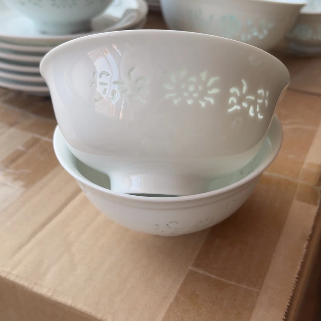 一级品米饭碗白色缠枝花2个