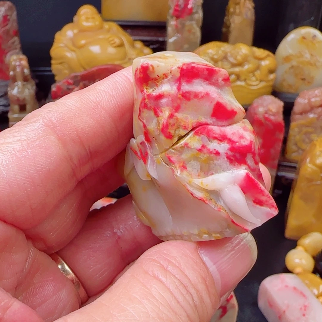 昌化石昌化鸡血石