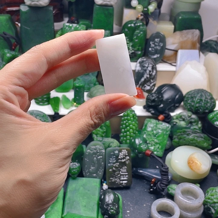 未镶嵌和田玉珠宝半成品