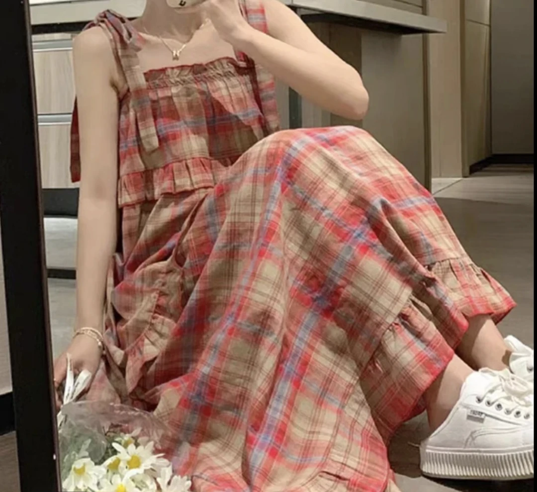 姐妹闺蜜装红色格子吊带连衣裙夏季新款森系小清新长裙