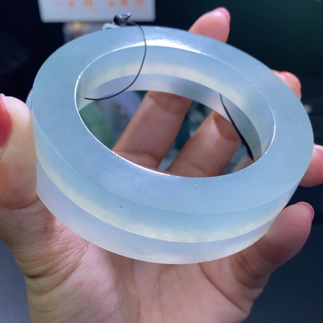 未镶嵌翡翠定制翡翠