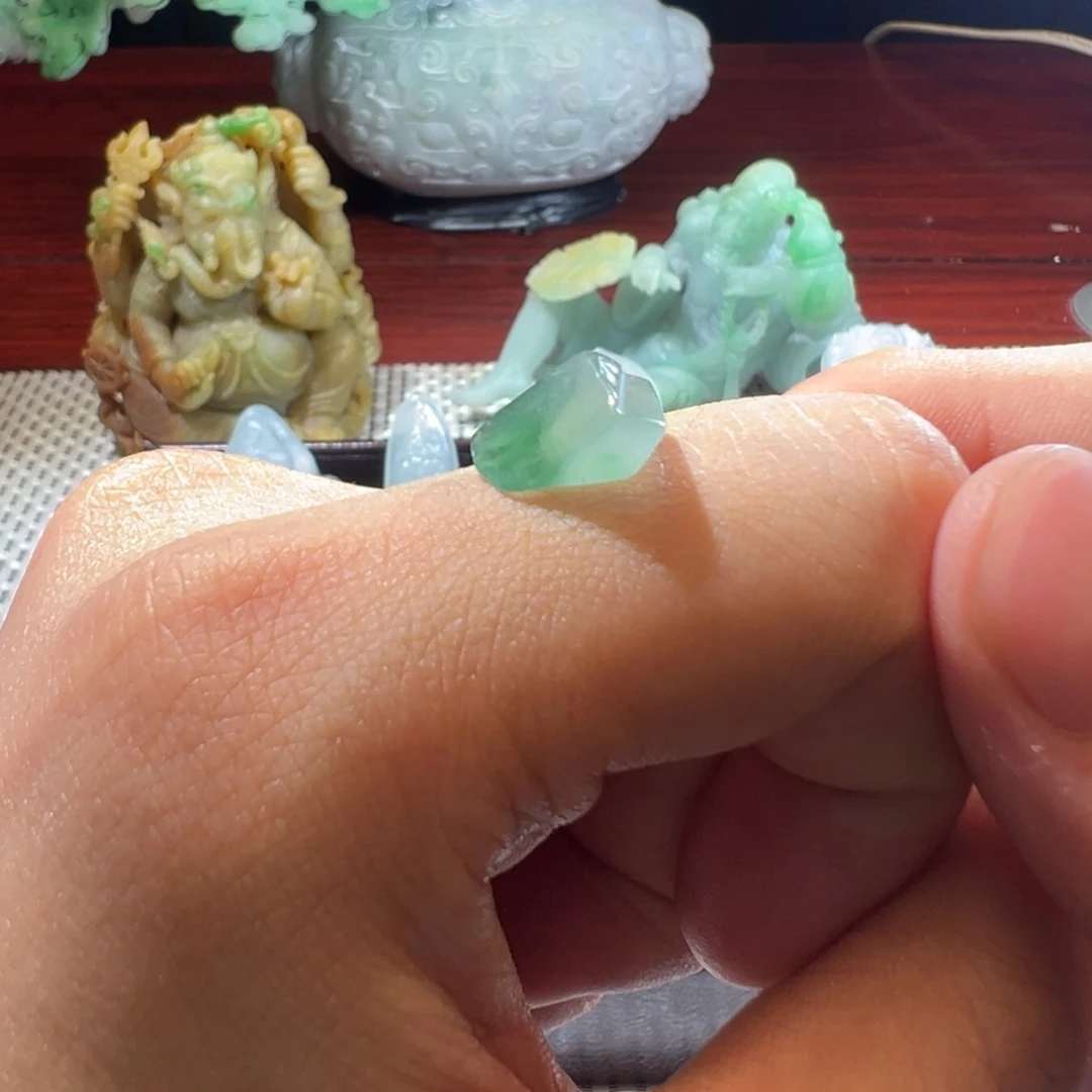 定制翡翠未镶嵌天然翡翠