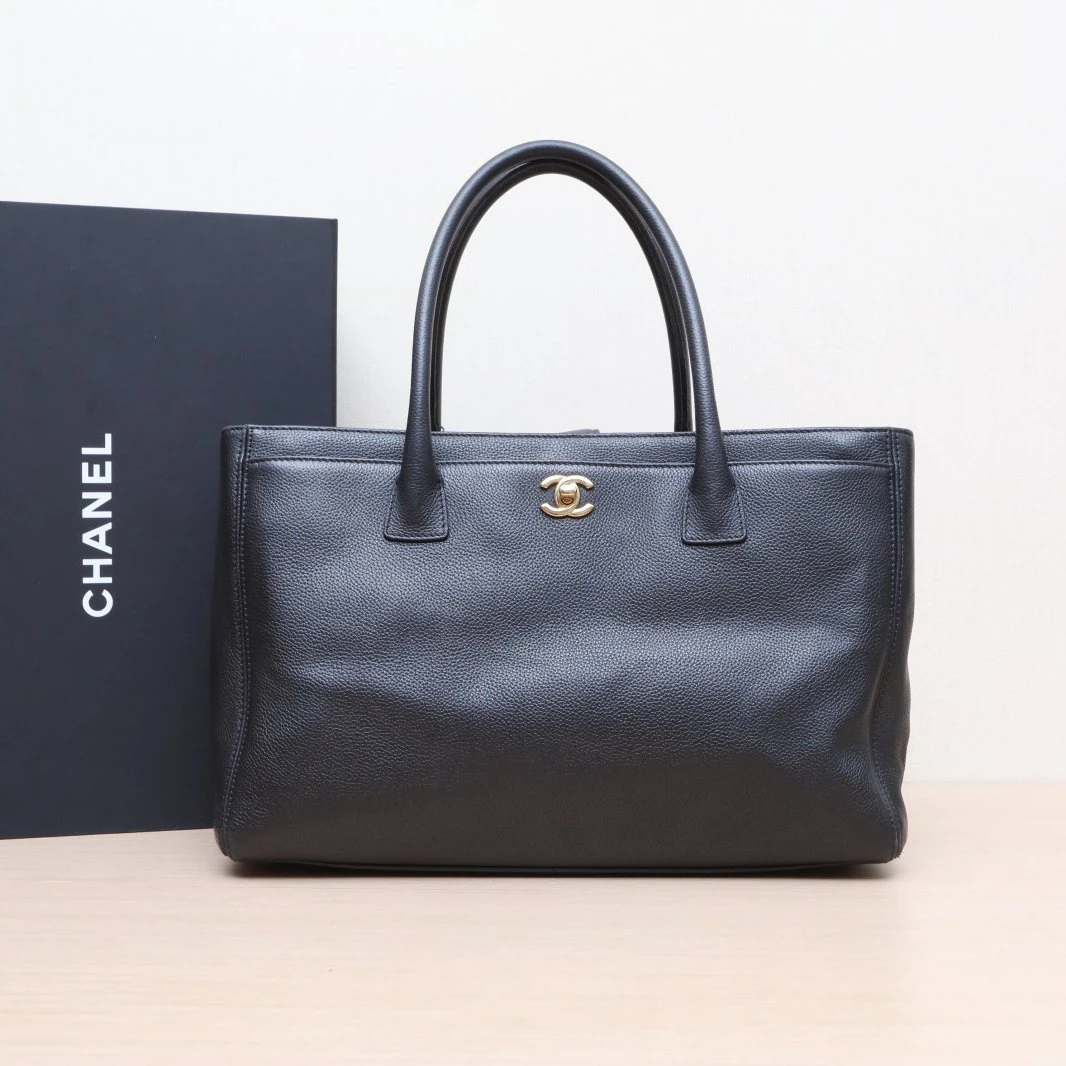 95新 Chanel/香奈儿 小花姑姑P205336565中古 Cerf托特包 18开