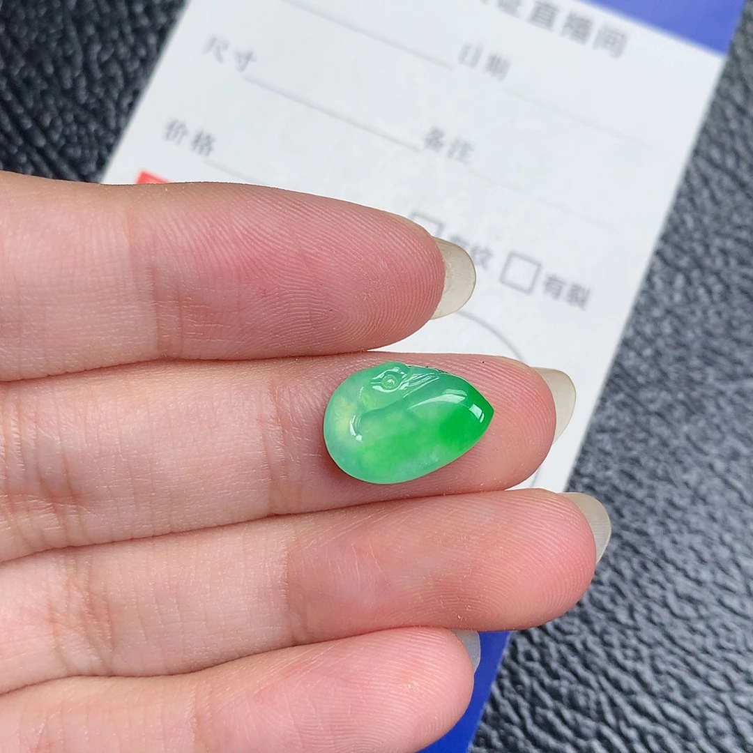 翡翠未镶嵌颈饰天然缅甸a货翡翠天鹅