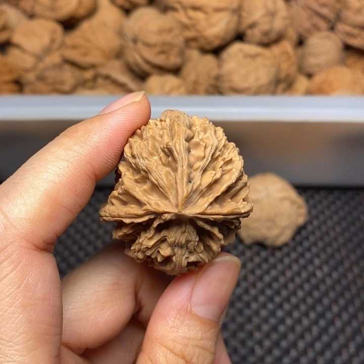 加***鲁吊坠文玩核桃文玩核桃异形单只