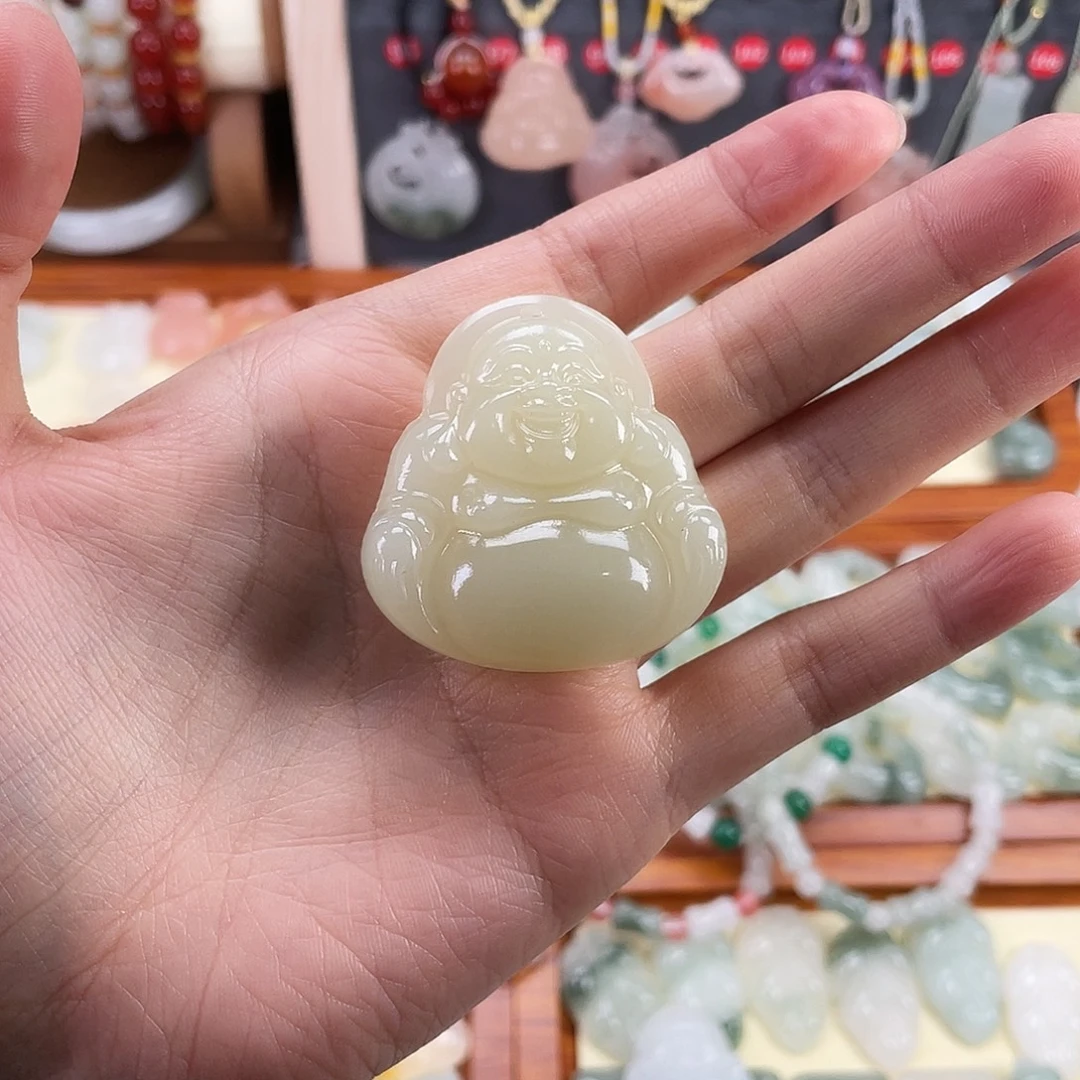 *****石英质玉未镶嵌颈饰