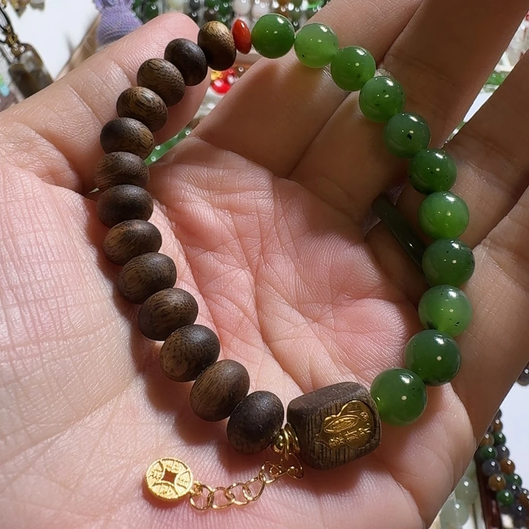 一***恋和田玉未镶嵌珠宝奇石