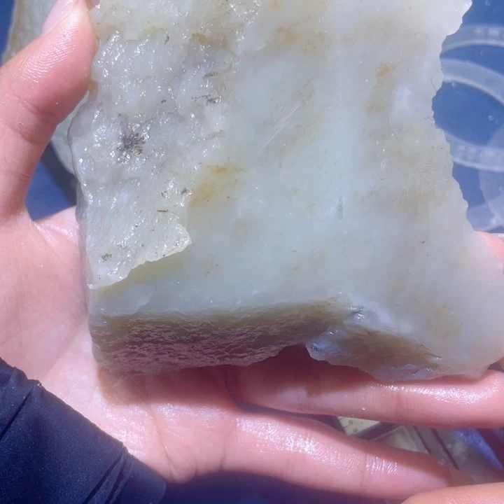 和田玉未镶嵌珠宝半成品