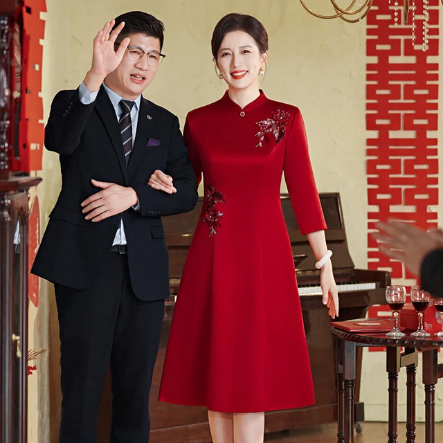 秋冬新款喜婆婆婚宴装新中式遮肚显瘦A字旗袍婚礼妈妈礼服洋装