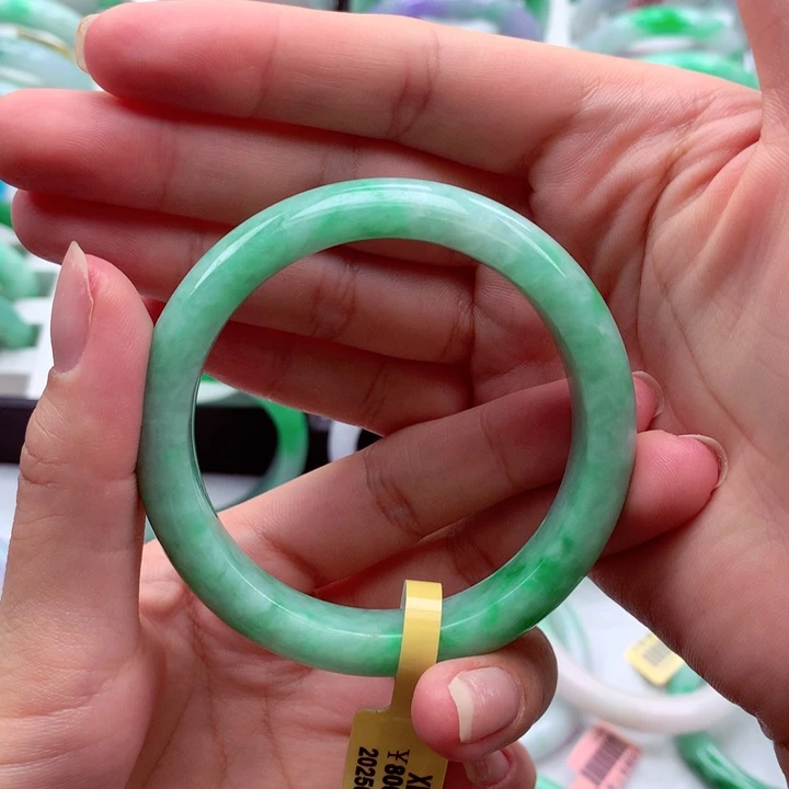 未镶嵌手镯翡翠翡翠