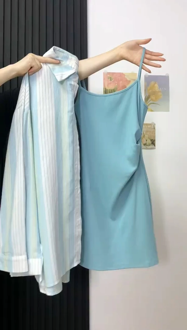 2025夏季新款时尚打底吊带背心气质显瘦洋气休闲百搭性感辣妹外穿