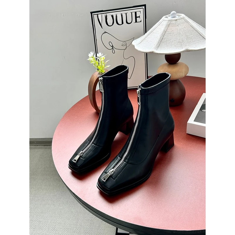 英伦风方头前拉链短靴女秋季新款气质粗跟真皮百搭切尔西靴短筒靴