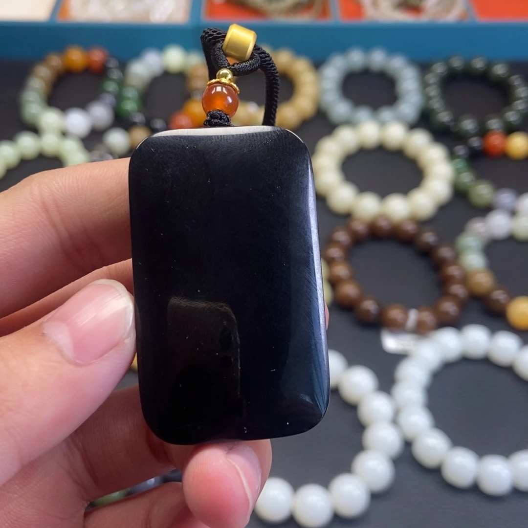 和田玉手串未镶嵌