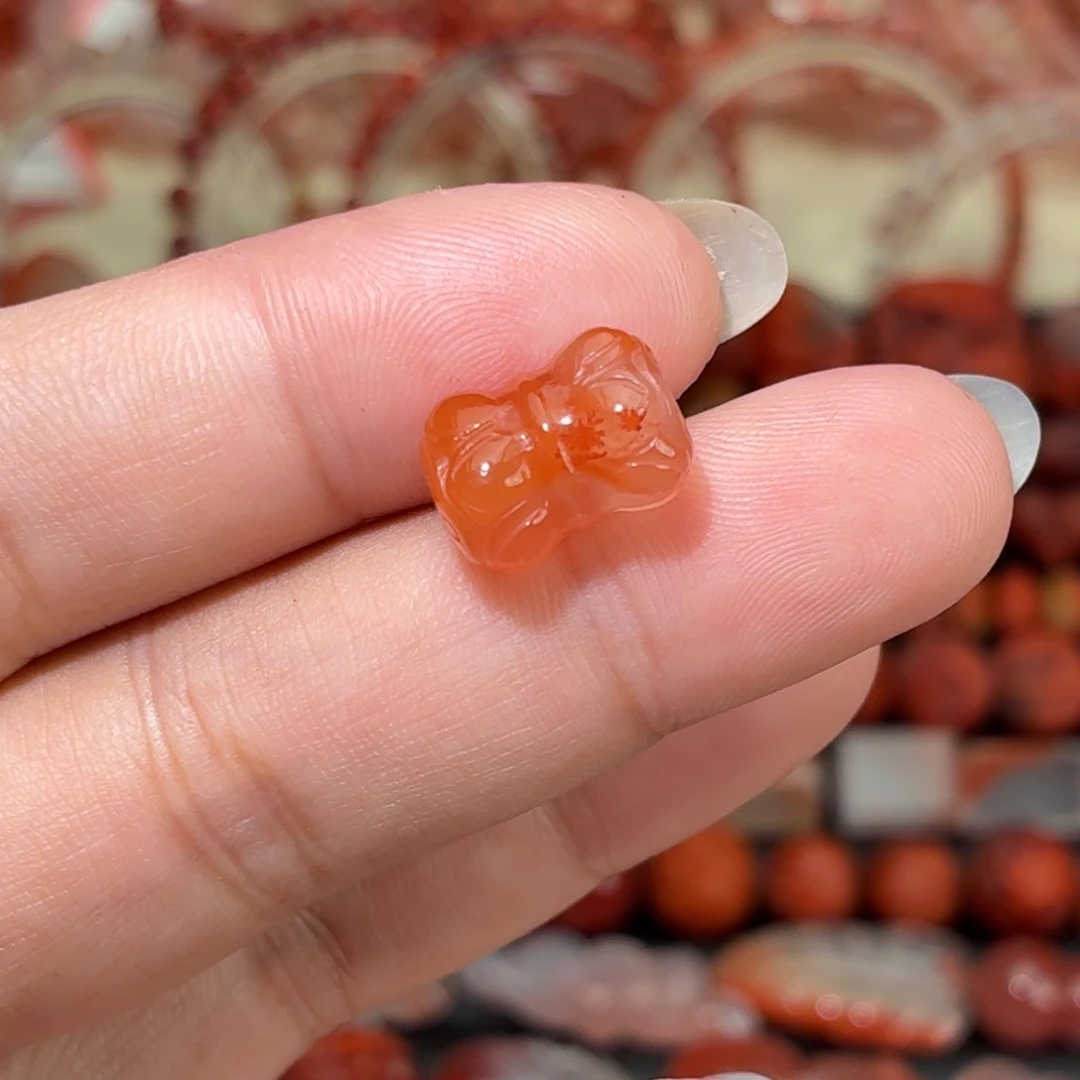 南红玛瑙未镶嵌颈饰9咪➕通孔并蒂莲