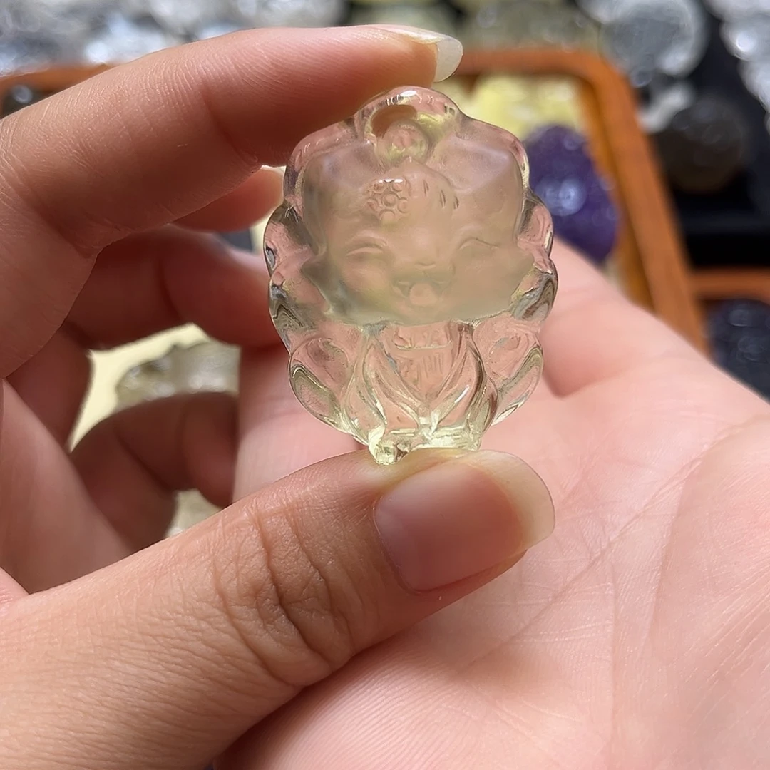 颈饰未镶嵌水晶伊****?黄水九尾33