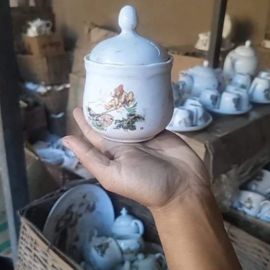 库存微瑕三打白骨精茶叶罐