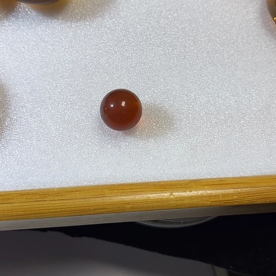 未镶嵌颈饰琥珀t***r缅甸天然琥珀单珠