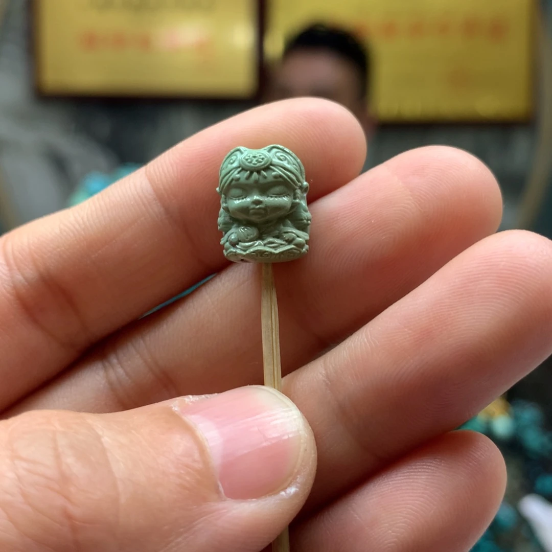 绿松石配饰未镶嵌