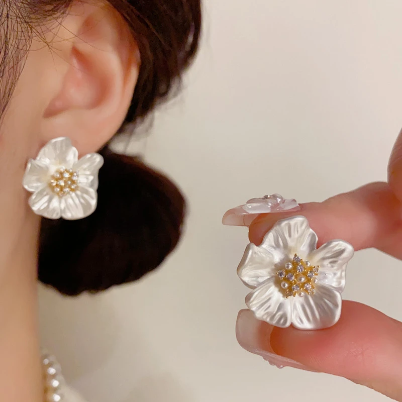 合金锆石耳饰 [花蕊]法式银针小花珍珠锆石耳钉温柔显白优雅耳环
