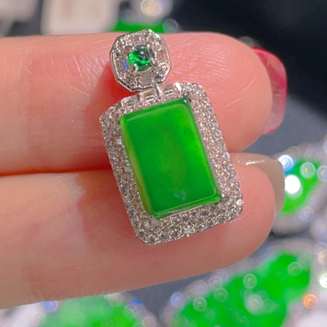 翡翠吊坠(不含链)未镶嵌