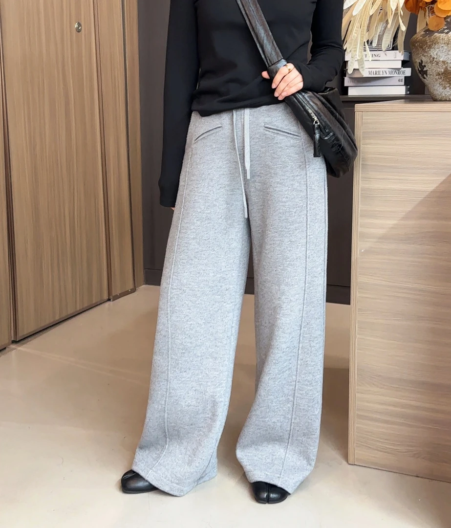 鑫燃KIKi 绒面加厚克重410g简约百搭松紧腰遮肉显瘦裤 P31026 PPT