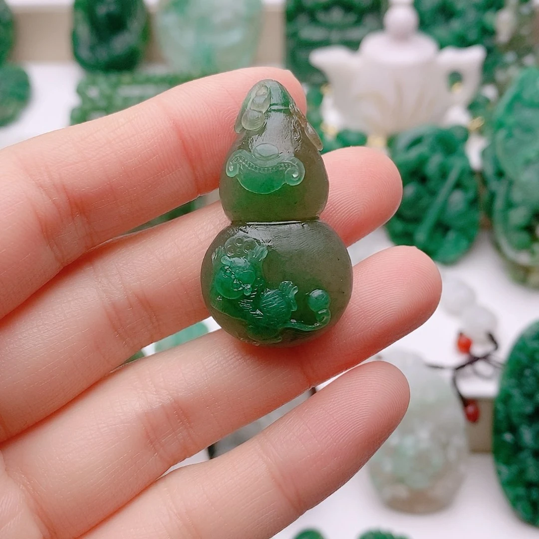 独山玉吊坠未镶嵌棠*花定制