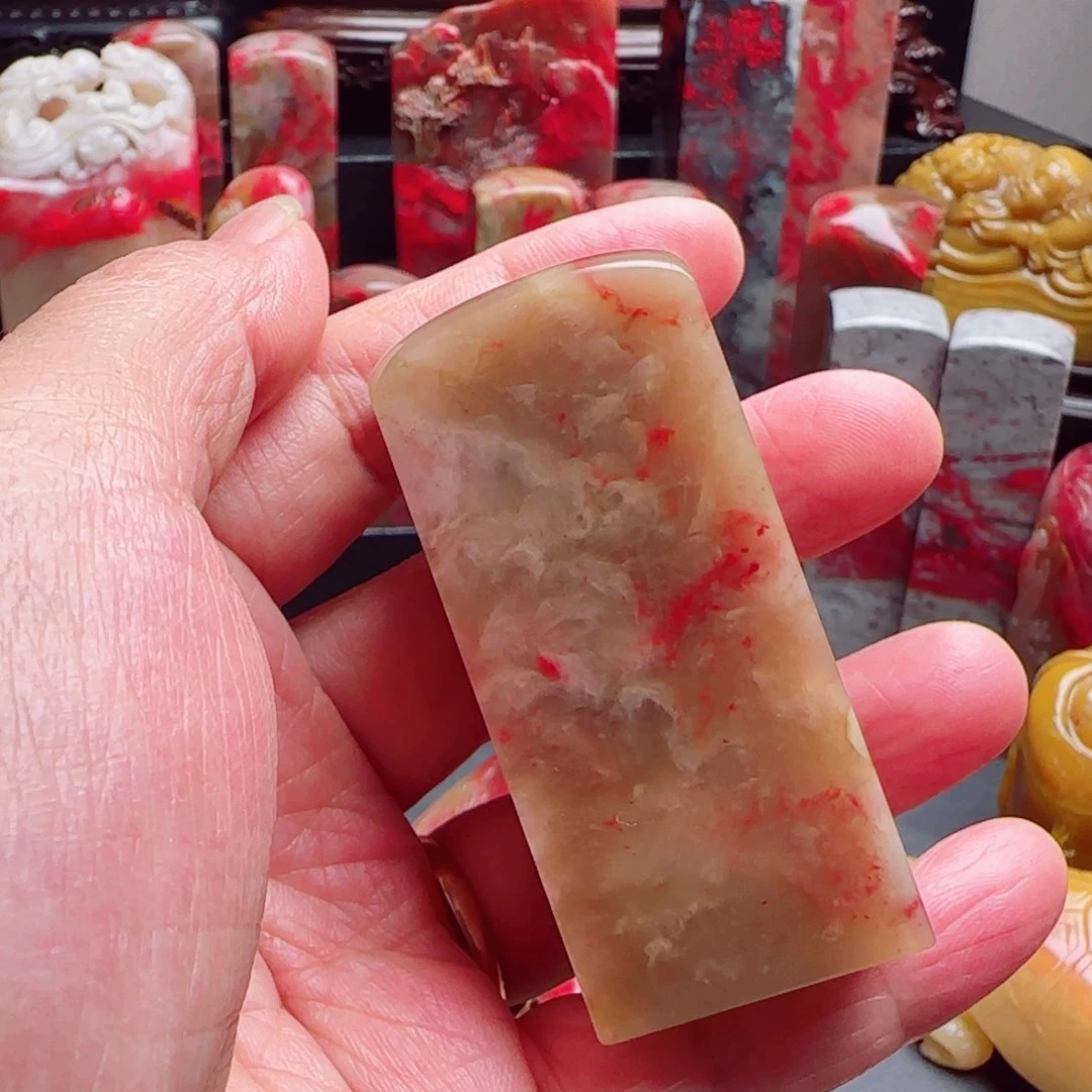 昌化石昌化鸡血石