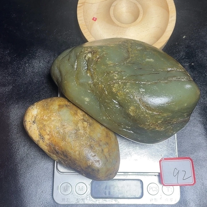 和田玉未镶嵌颈饰92