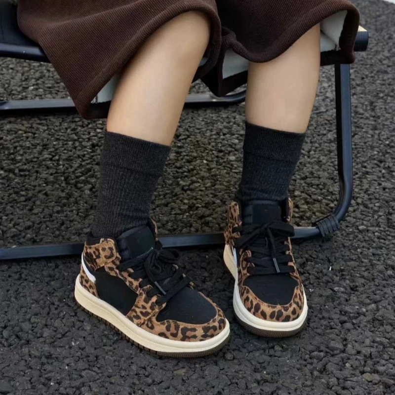 儿童鞋子运动鞋童鞋老爹鞋板鞋新款男童鞋子女童休闲户外鞋加绒