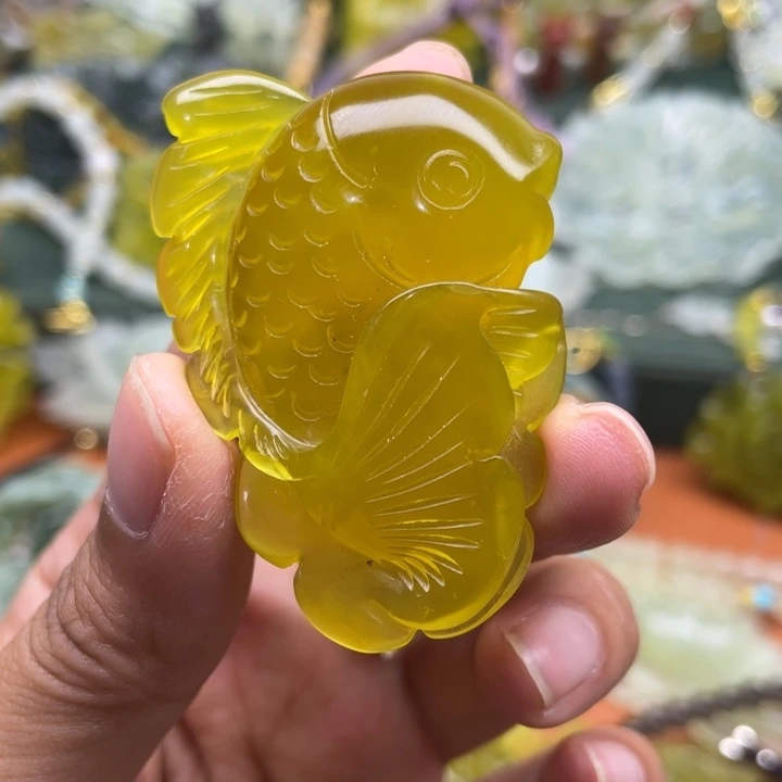 兰***姐未镶嵌蛇纹石玉吊坠