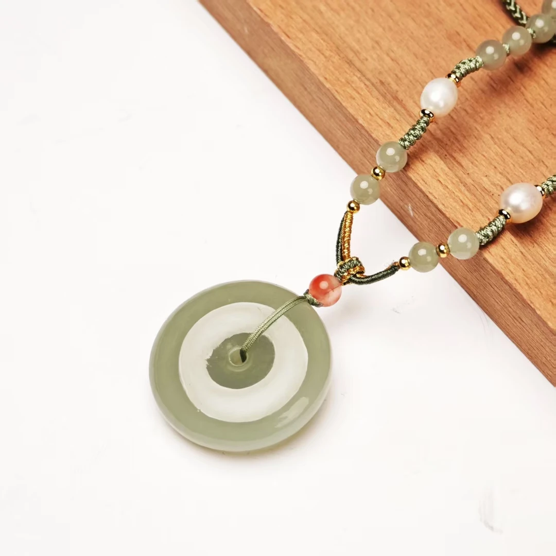 【普陀山欢喜】和田玉吊坠（发货多样性一件）J10465