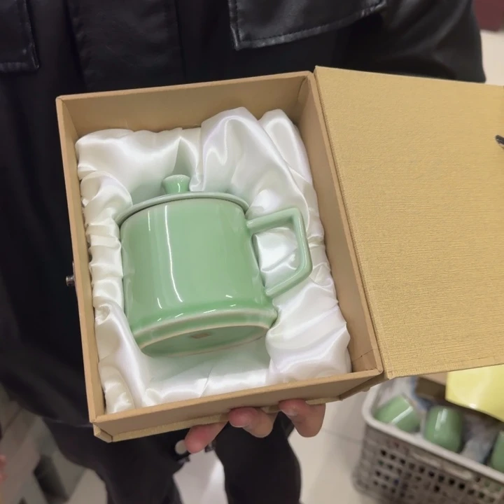 龙泉青瓷茶具微瑕5115